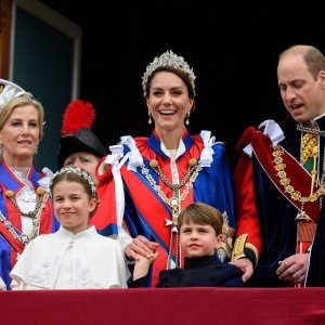 Princ Louis, princeza Charlotte, Kate Middleton, princ William, princ George