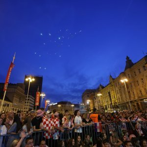 Navijači na Trgu bana Jelačića