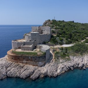 Punta Oštro, poluotok Prevlaka