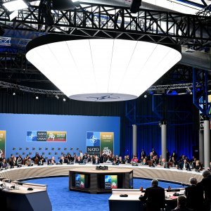 Opuštena atmosfera na NATO summitu