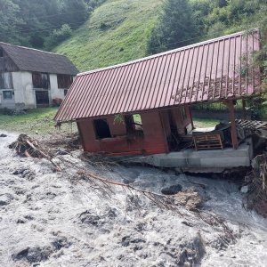 Posljedice nevremena u Cerknom