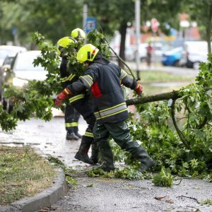 Posljedice nevremena u Radničkoj cesti