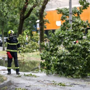 Posljedice nevremena u Radničkoj cesti