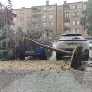 Posljedice nevremena u kvartu Središće