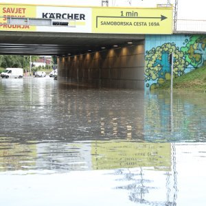 Podvožnjak u Selskoj potpuno je potopljen