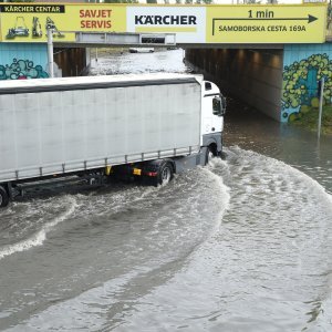 Podvožnjak u Selskoj potpuno je potopljen