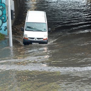 Podvožnjak u Selskoj potpuno je potopljen