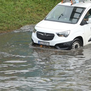 Podvožnjak u Selskoj potpuno je potopljen