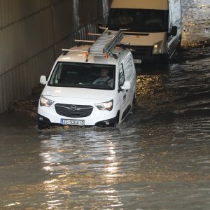 Podvožnjak u Selskoj potpuno je potopljen