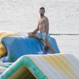 Novak i Jelena Đoković razmjenjivali nježnosti i zabavljali se s djecom u Dubrovniku