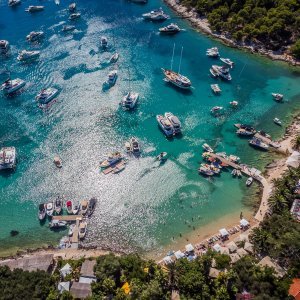 Uvala Vinogradišće na Paklenim otocima