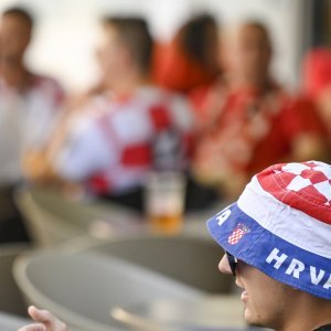 Hrvatski navijači uoči Latvije