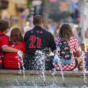 Hrvatski navijači uoči Latvije