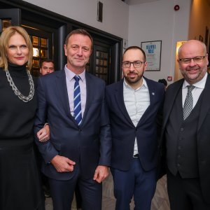 Neven Bosilj sa suprugom, Tomislav Tomašević, Miljenko Puljić