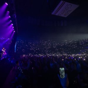 Gibonni održao koncert u prepunoj dvorani Krešimira Ćosića