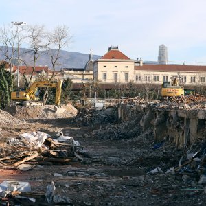 Srušena stara zgrada Zabe u Paromlinskoj