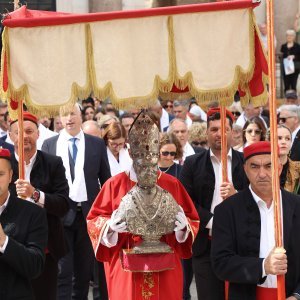 Svečana procesija i sveta misa u čast svetog Duje u Splitu