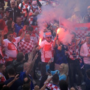 Hrvatski navijači prije utakmice Hrvatska - Albanija
