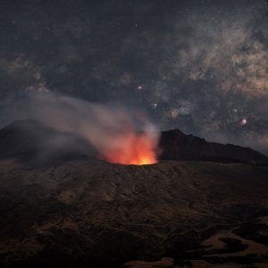 Earth and Milky Way Galaxy Show