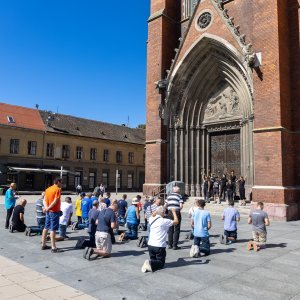 Molitelji i prosvjednici