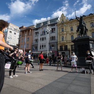 Molitelji i prosvjednici