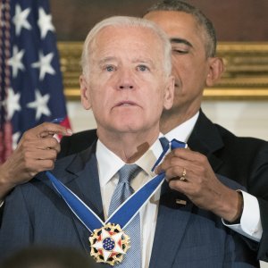 Barack Obama odlikovao je Joea Bidena predsjedničkom Medaljom slobode