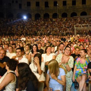 Doris Dragović napunila pulsku Arenu