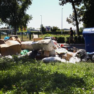 Gomila smeća u Zagrebu