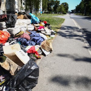 Gomila smeća u Zagrebu