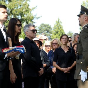 Posljednji ispraćaj Predraga Freda Matića na Mirogoju