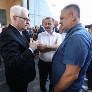 Ivo Josipović na pogrebu Predraga Matića