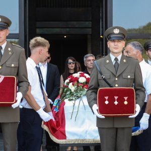 Posljednji ispraćaj Predraga Freda Matića na Mirogoju