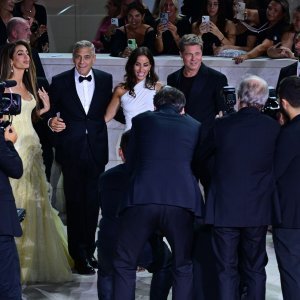 Brad Pitt i Ines de Ramon s bračnim parom Clooney