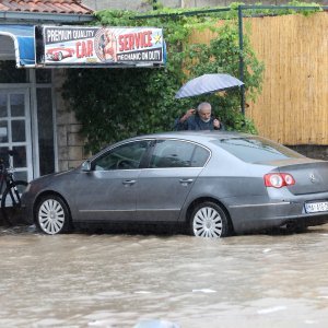 Kiša, Makarska