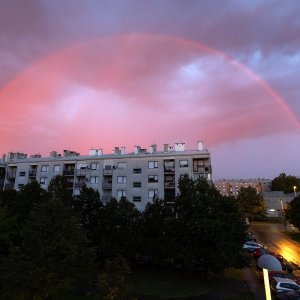 Svitanje i duga na istoku Zagreba