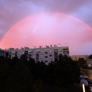 Svitanje i duga na istoku Zagreba