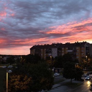 Svitanje i duga na istoku Zagreba