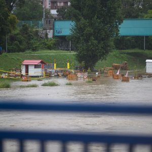 Izlila se rijeka Sava zbog obilnih padalina