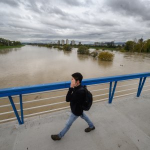 Povišen vodostaj rijeke Save