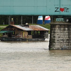 Povišen vodostaj rijeke Save