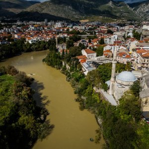 Neretva promijenila boju