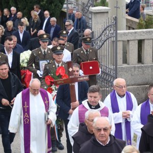 Sprovod Ante Ćorušića