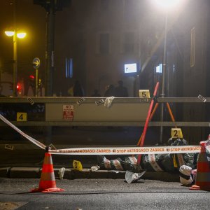 Šaljivi vatrogasci u Savskoj napravili instalaciju za Halloween