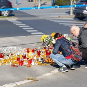 Novosađani pale svijeće za žrtve nezapamćene tragedije