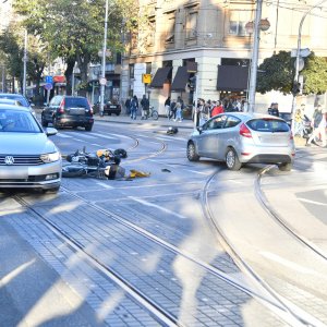 Prometna na križanju Vodnikove ulice i Savske ceste