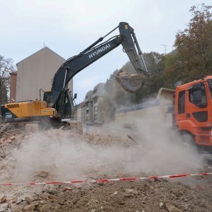 Rušenje stare kuće na raskrižju Selske, Ilice i ulice Sv. Duh