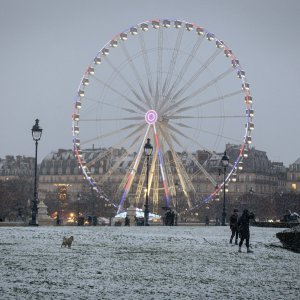 Pariz pod snijegom