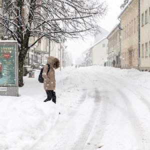 Gospić prekriven snijegom