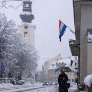 Gospić prekriven snijegom