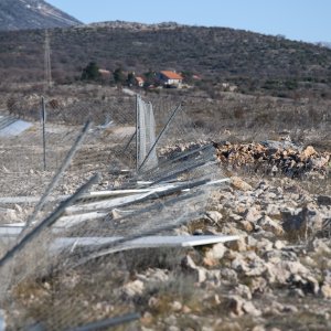 Zaton Obrovački: Bura uništila jednu od najvećih solarnih elektrana u Hrvatskoj